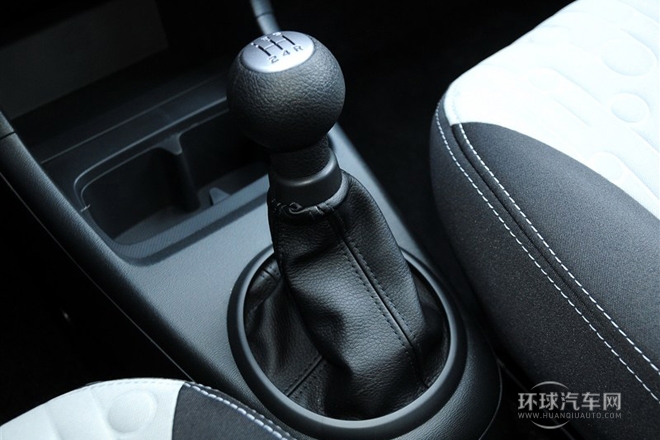 2013款 1.0L 手动实用型