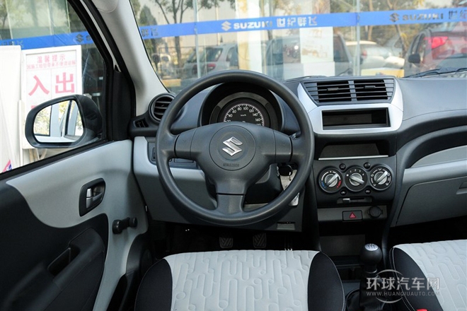 2013款 1.0L 手动实用型