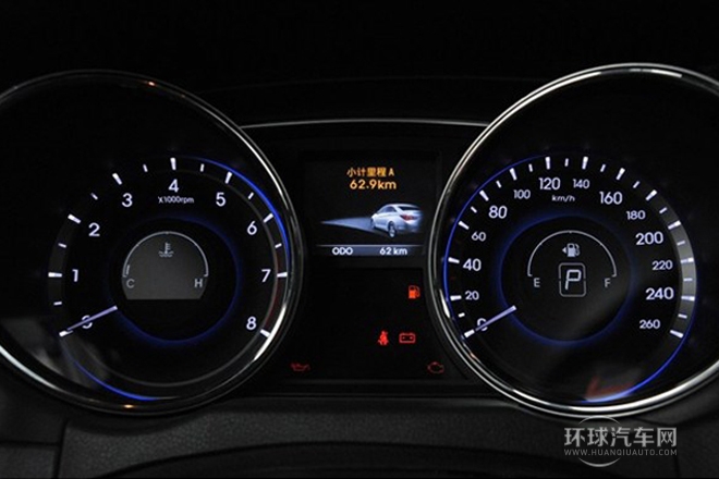 2013款 2.4L 自动豪华版 国IV
