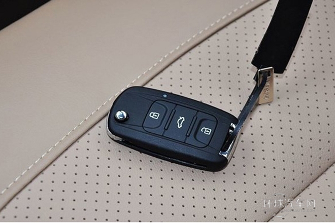 2013款 1.5L标准型L2B