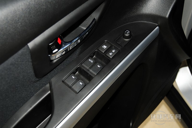 2014款 1.6L 手动两驱进取型