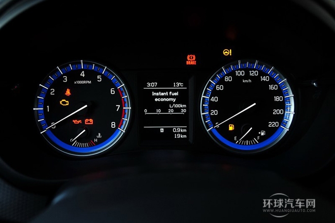 2014款 1.6L 手动两驱精英型