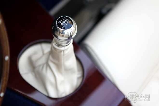 2013款 3.7L 4座