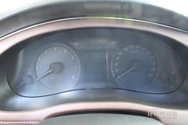 2012款 3.3L GDI尊贵版