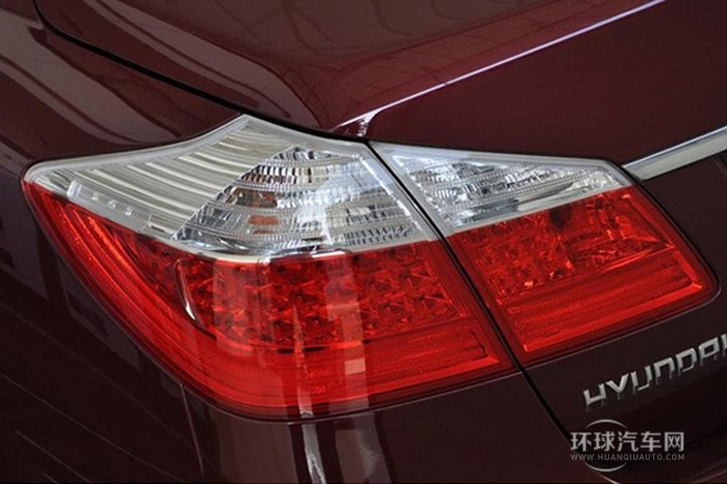 2012款 3.3L GDI尊贵版