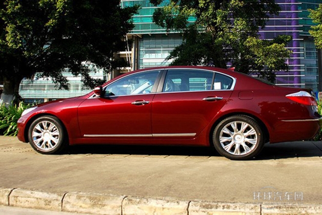 2012款 3.3L GDI尊贵版