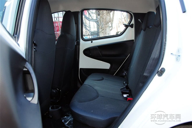 2012款 1.0L 悦酷型