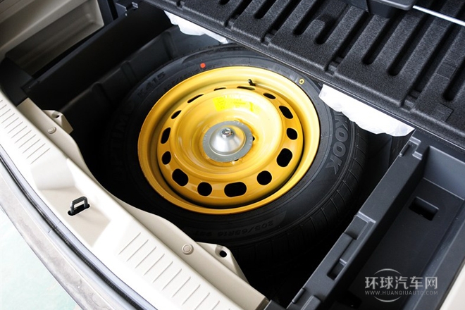 2013款 2.5L 尊贵版