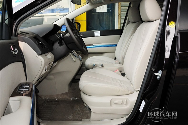 2013款 2.5L 尊贵版