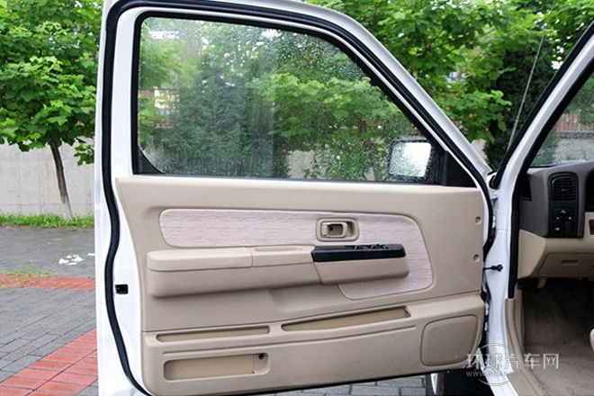 2013款 2.2T柴油四驱标准型ZD22TE