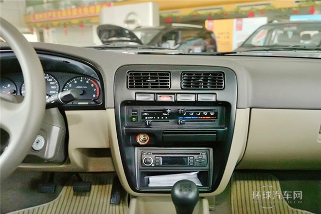 2013款 2.5T柴油两驱标准型ZD25TCR