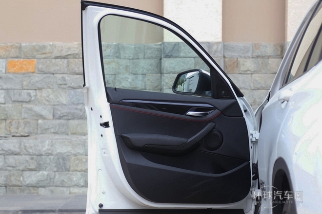 2014款 sDrive18i 运动设计套装