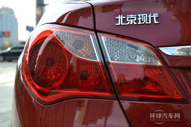 2011款 1.6L 自动舒适型