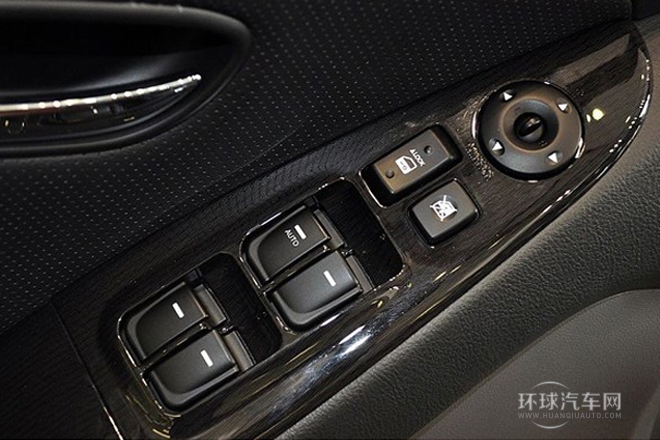2011款 1.6L 自动豪华型