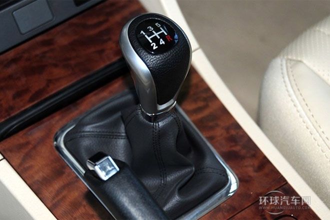 2013款 2.0L 手动豪华型