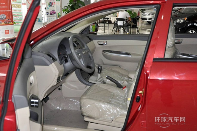 2013款 2.0L 手动豪华型