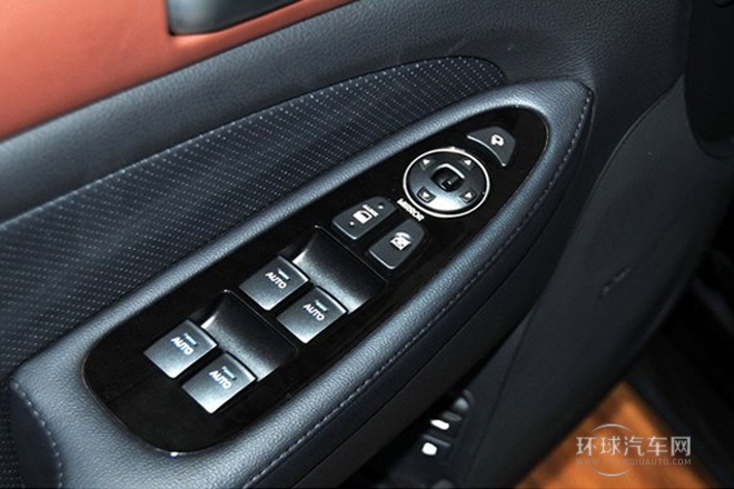 2012款 3.0L GDI尊贵版