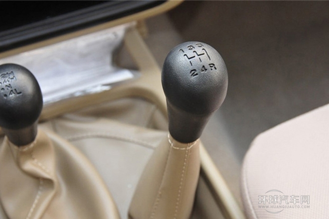2013款 3.0T柴油两驱豪华型ZD30D13-4N2