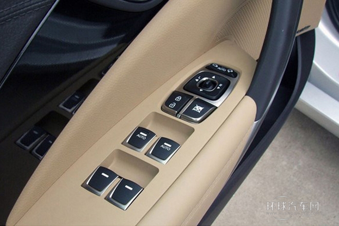 2011款 3.0L 旗舰型