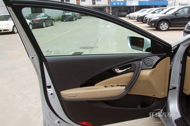 2011款 3.0L 旗舰型