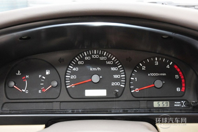 2013款 3.0T柴油两驱标准型ZD30D13-4N2