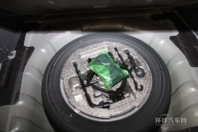 2011款 3.0L 尊贵型