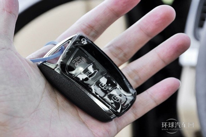 2011款 3.0L 尊贵型