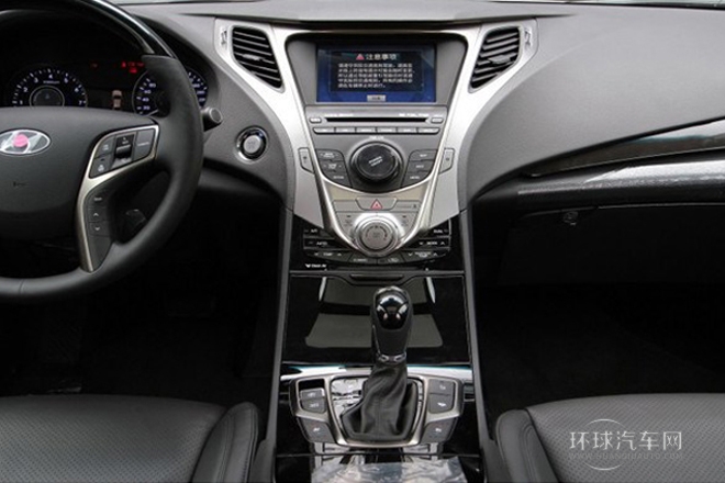 2011款 2.4L 旗舰型