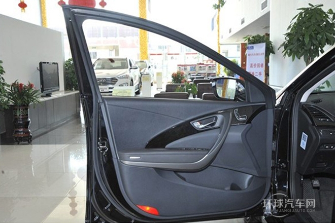 2011款 2.4L 豪华型