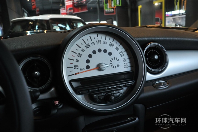 2011款 1.6L ONE