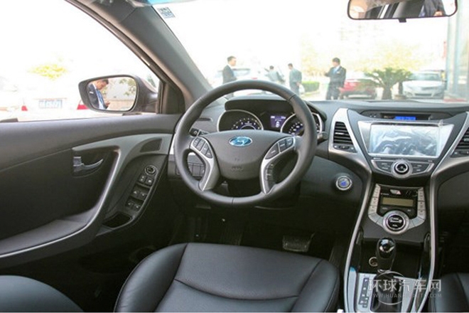 2013款 1.6L 自动尊贵型