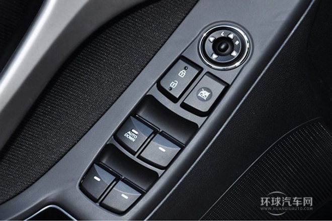2012款 1.6L 手动时尚型