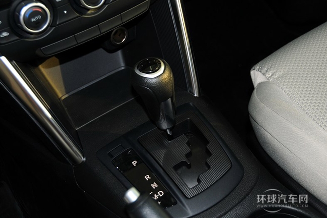 2013款 2.0L 自动两驱舒适型