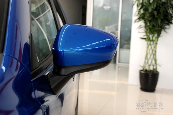 2013款 2.0L 自动两驱舒适型