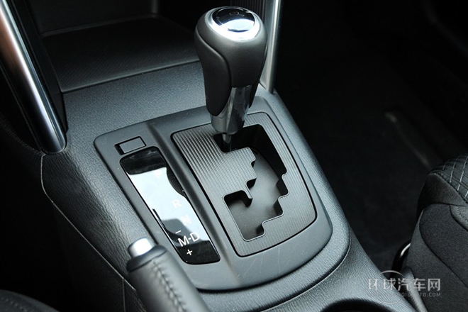 2013款 2.0L 自动四驱精英型