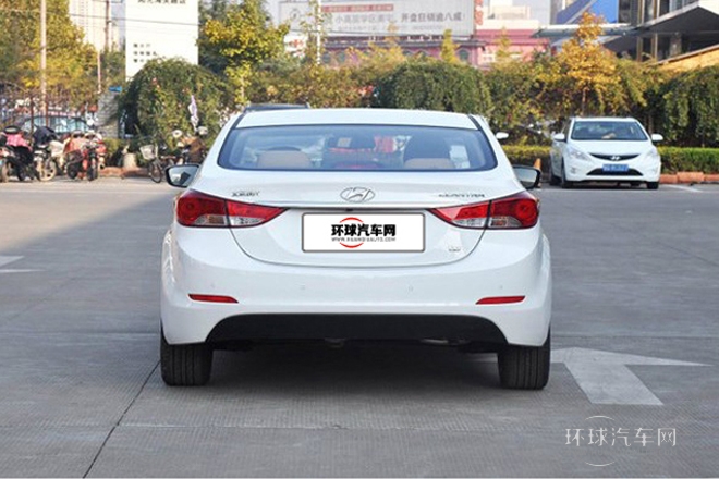 2012款 1.8L 手动尊贵型