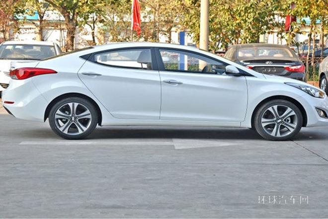 2012款 1.8L 手动尊贵型
