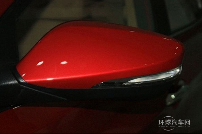 2012款 1.8L 自动尊贵型