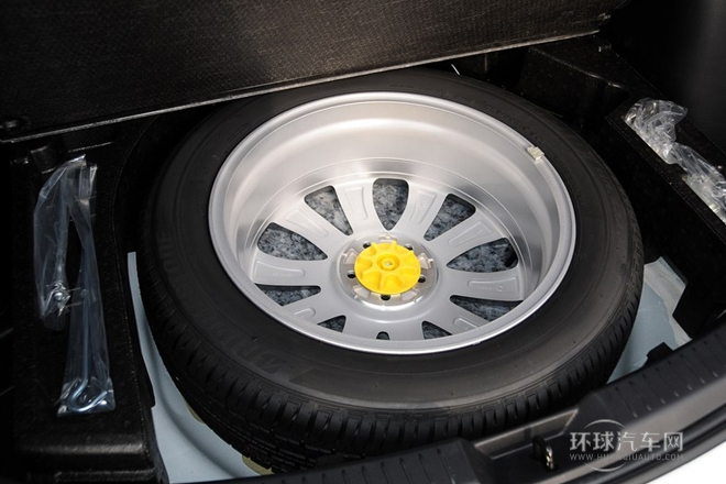 2013款 2.5L 自动四驱豪华型