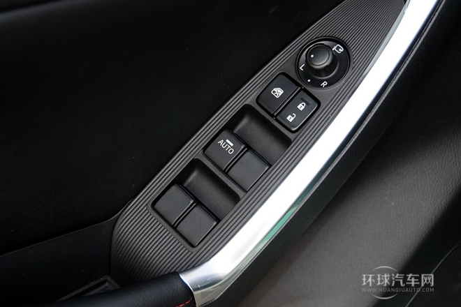 2013款 2.5L 自动四驱豪华型