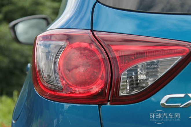 2013款 2.5L 自动四驱旗舰型