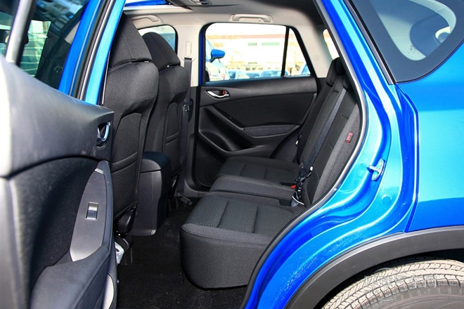 2014款 2.0L 自动两驱都市型