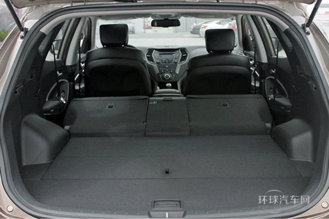 2013款 2.4L 手动两驱舒适型