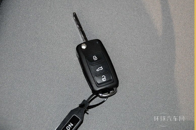 2013款 1.6L 自动乐选型