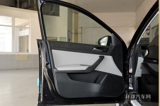 2013款 1.6L 手动智选型