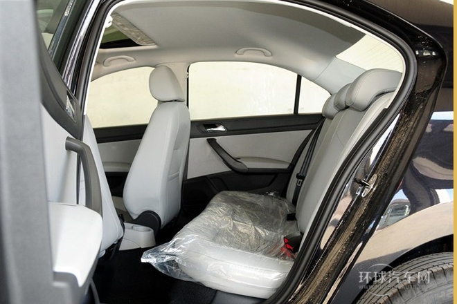 2013款 1.6L 手动智选型