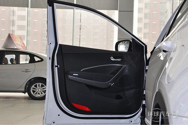 2013款 2.4L 自动四驱舒适型
