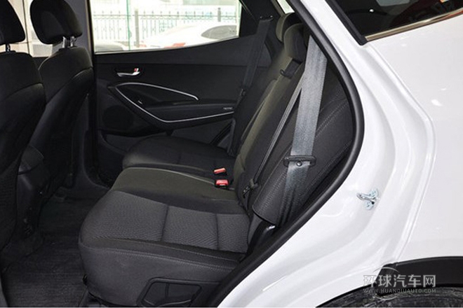 2013款 2.4L 自动四驱舒适型