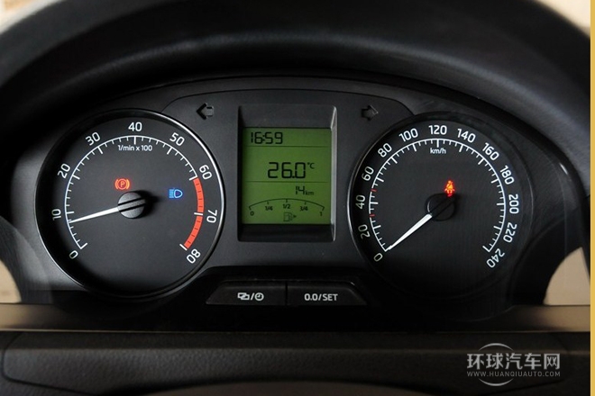 2013款 1.6L 手动智选型