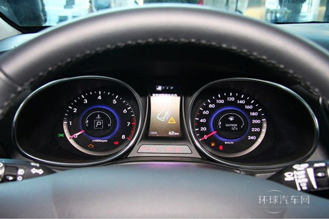 2013款 2.4L 自动四驱舒适型